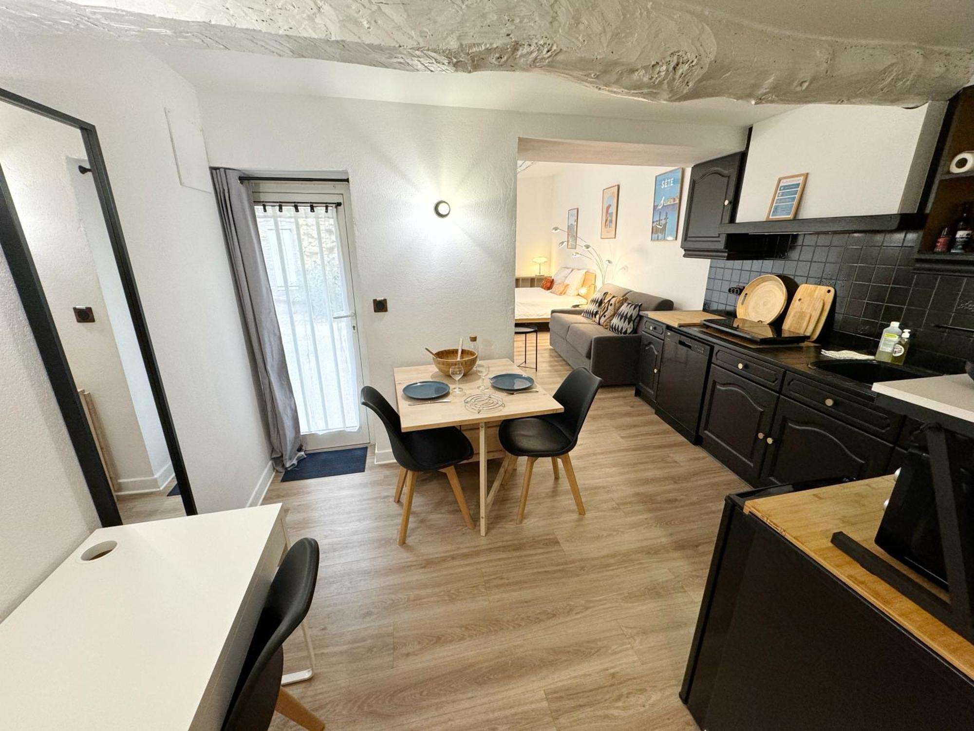 Charmant Studio Climatise A 200M De La Plage Meze Ngoại thất bức ảnh
